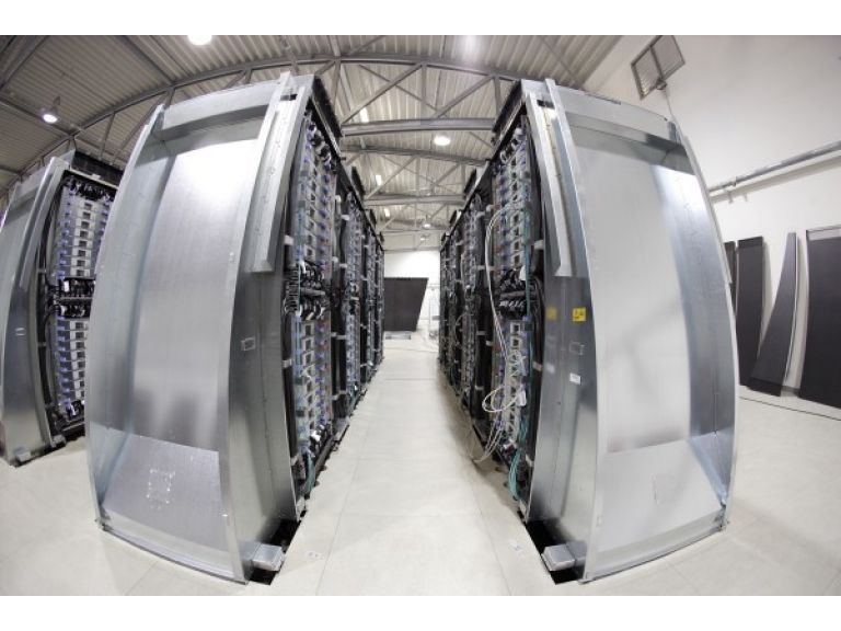 IBM invertir U$S 300 M en cloud computing a competir as con Hewlett-Packard y SunGard